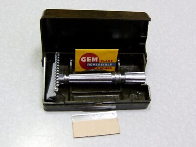 Vintage GEM Micromatic Open Comb Single Edge Safety Razor SET ASR USA CLEAN