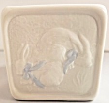 Belleek Baby Money Bank Building Block A B C Blocks Ireland Blue Ribbon Bunny