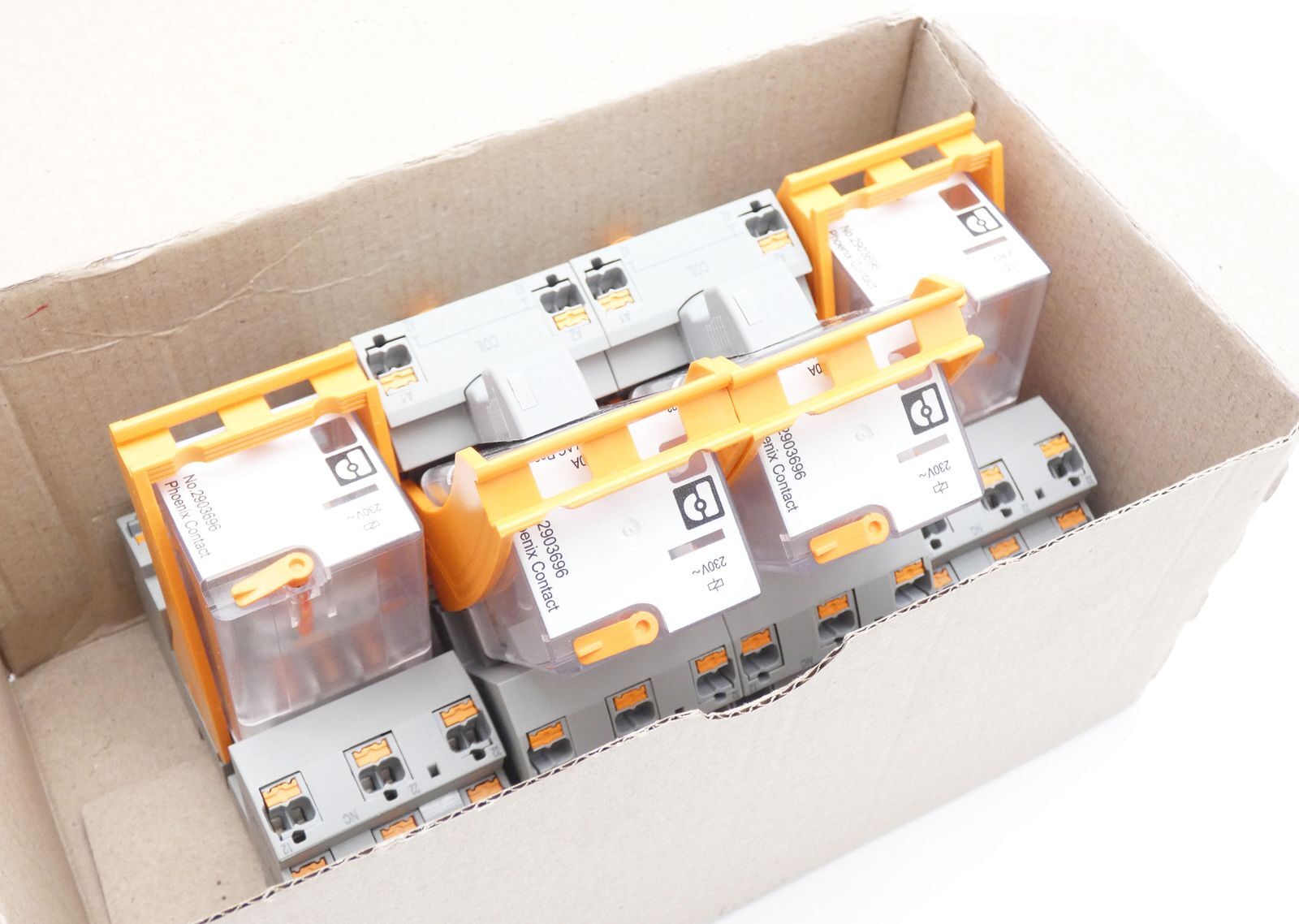 4x Phoenix Contact RIF-3-RPT-LV-230AC/3X21 2903292 Relaismodul -unused-