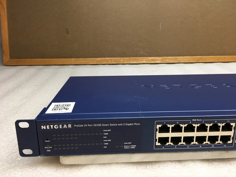 NetGear ProSafe 24 + 2 Smart Switch with PoE FS726TP - Image 2 of 4