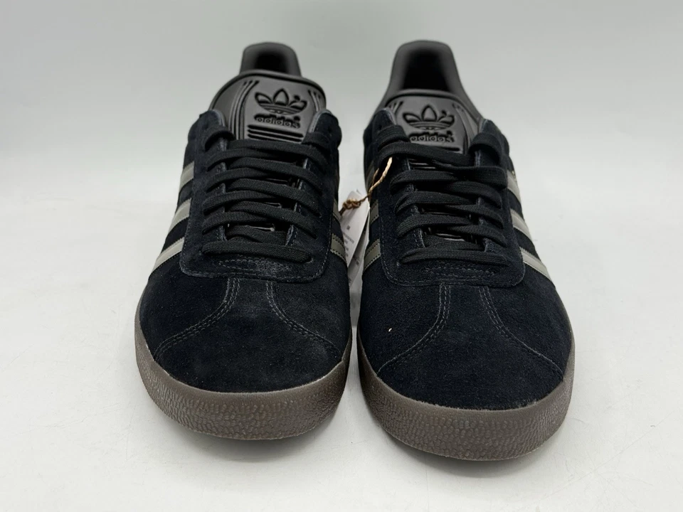 Adidas Gazelle Core Black Gum Metallic Gold Sneakers ID6105 Men’s Size 13 - Image 2 of 4