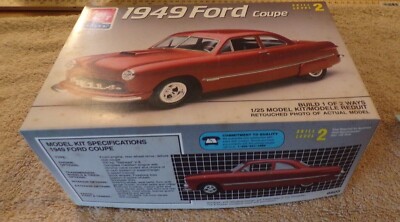 LOOK AMT/ERTL 1949 FORD COUPE SCALE 1/ 25 MODEL KIT OPEN BOX