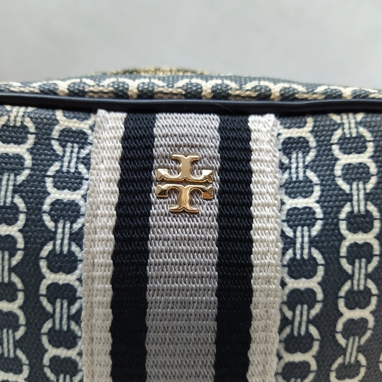 Borsa a tracolla Tory Burch Gemini Link in tela nera mini borsa a righe con cerniera