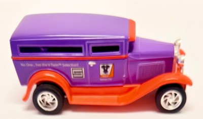 2007 LIBERTY CLASSICS TEDD CYCLE DIECAST FORD MODEL A  BANK W/ KEY