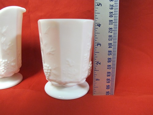 WESTMORELAND GLASS PANELED GRAPES CREAMER AND OPEN SUGAR BOWL marked - Picture 12 of 12