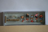 Preiser 10443 Ho 1:87; Wanderer Am Weidebrunnen ; Neu & Ovp