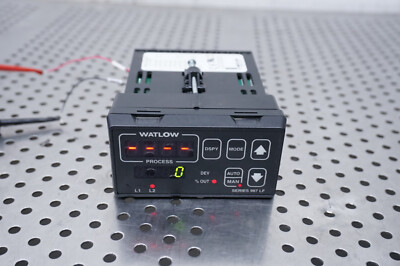 WATLOW TEMPERATURE CONTROLLER 987L-12CE-AARG 987 LF
