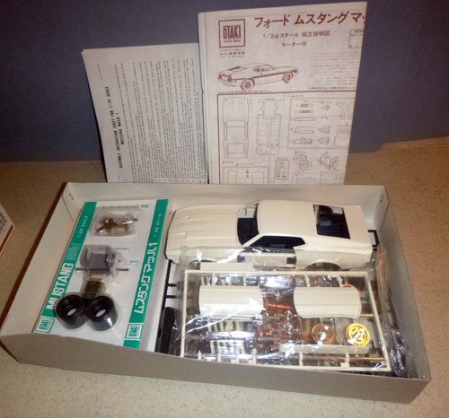 OTAKI Vintage FORD MUSTANG MACH 1 Motorized 1/24 Model Kit Unbuilt Exc Shape! - Picture 5 of 9