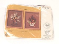 The Creative Circle Embroidery Kit Cattails  Daisies 0541 Made In USA