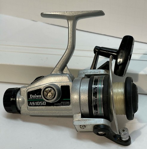 Vintage Daiwa AS1050 Fishing Reel - Picture 3 of 5
