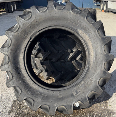 94021734WO 420/85R30 BKT R1 Agrimax RT855 Radial Tractor Tires