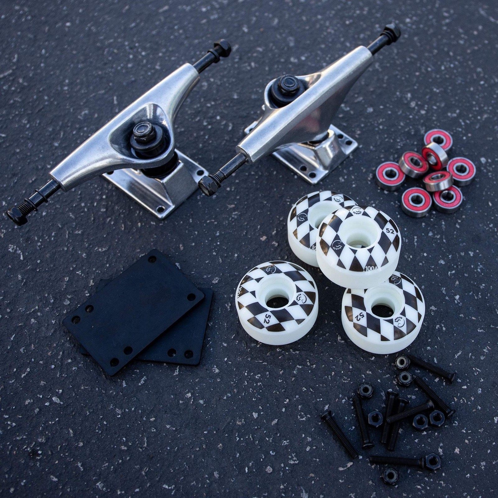 Cal 7 Skateboard Complete Combo with 139 mm Trucks, 52 mm Wheels, Bearings, D...