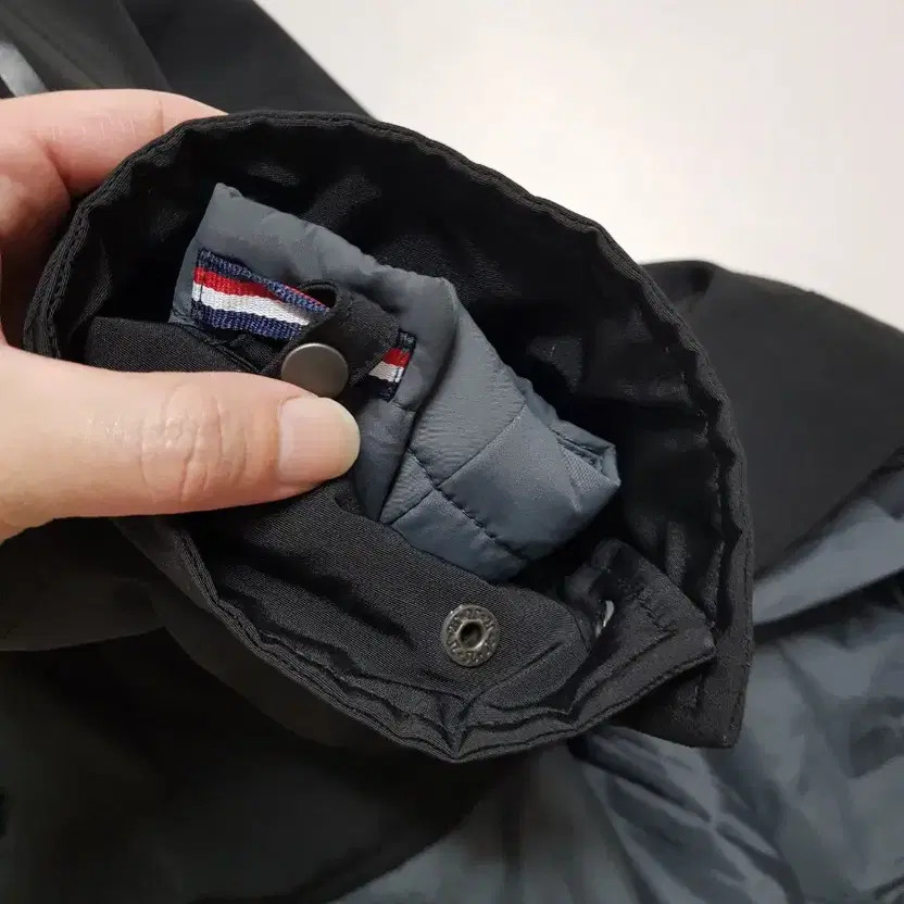 Tommy Hilfiger 3-in-1 Padded Jacket & Coat, Size 100, New thumbnail 8