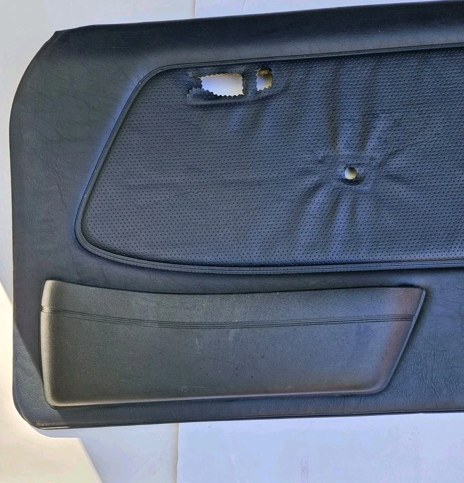 Mercedes-Benz 300D 1985 panel de puerta delantera cubierta lado derecho del pasajero OEM Foto 2 de 3