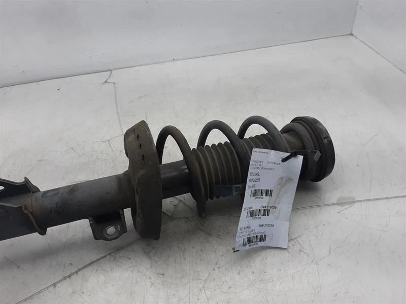 2013-2014 CHEVROLET CRUZE Driver Left Strut Front 13354009  - Image 2 of 4