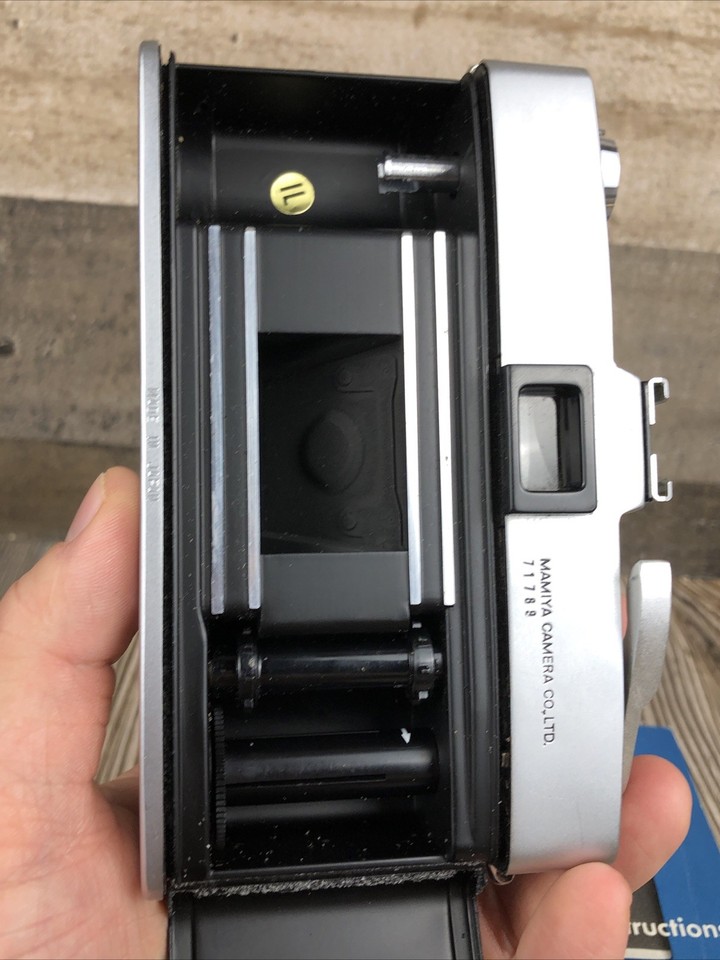 Mamiya/Sekor 528 TL Vintage – Avec étui – Objectif 1:2.8 – Noir