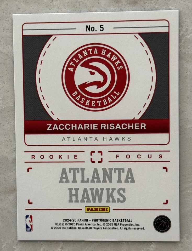 Panini Photogenic 2024-25 - Rookie Focus Gold #5 Zaccharie Risacher/10 radiocontrol Foto 2 de 2