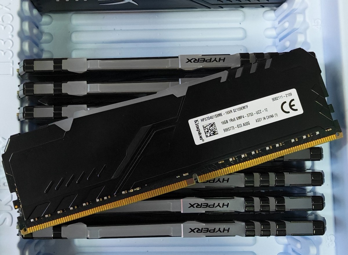 Kingston DDR4-3733 8GB×2枚 計16GB HP Kingston 16GB DDR4 3733 Desktop DIMM RAM 1Rx8 XMP RGB