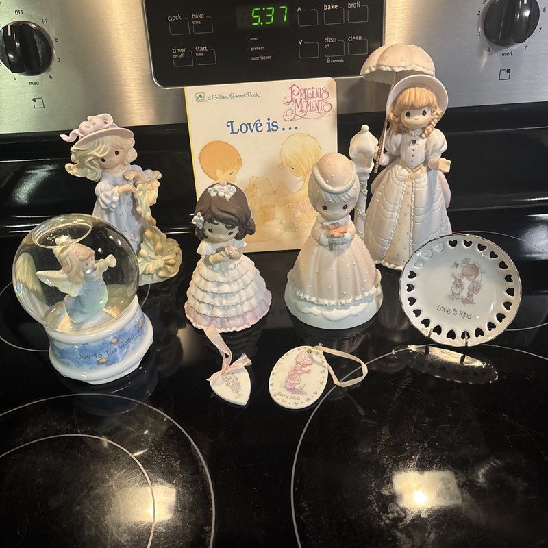 Lot of 9 Precious Moments Figurines - Music Box’s,Ornaments. And More