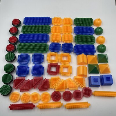 Battat Bristle Blocks Set of 64 Pieces Plus Carrying Case Clean STEM Education