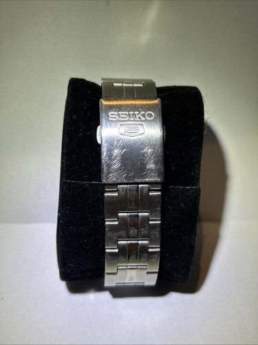 Seiko 5 Men's Black Watch - 7S26-02JO - Picture 4 of 6