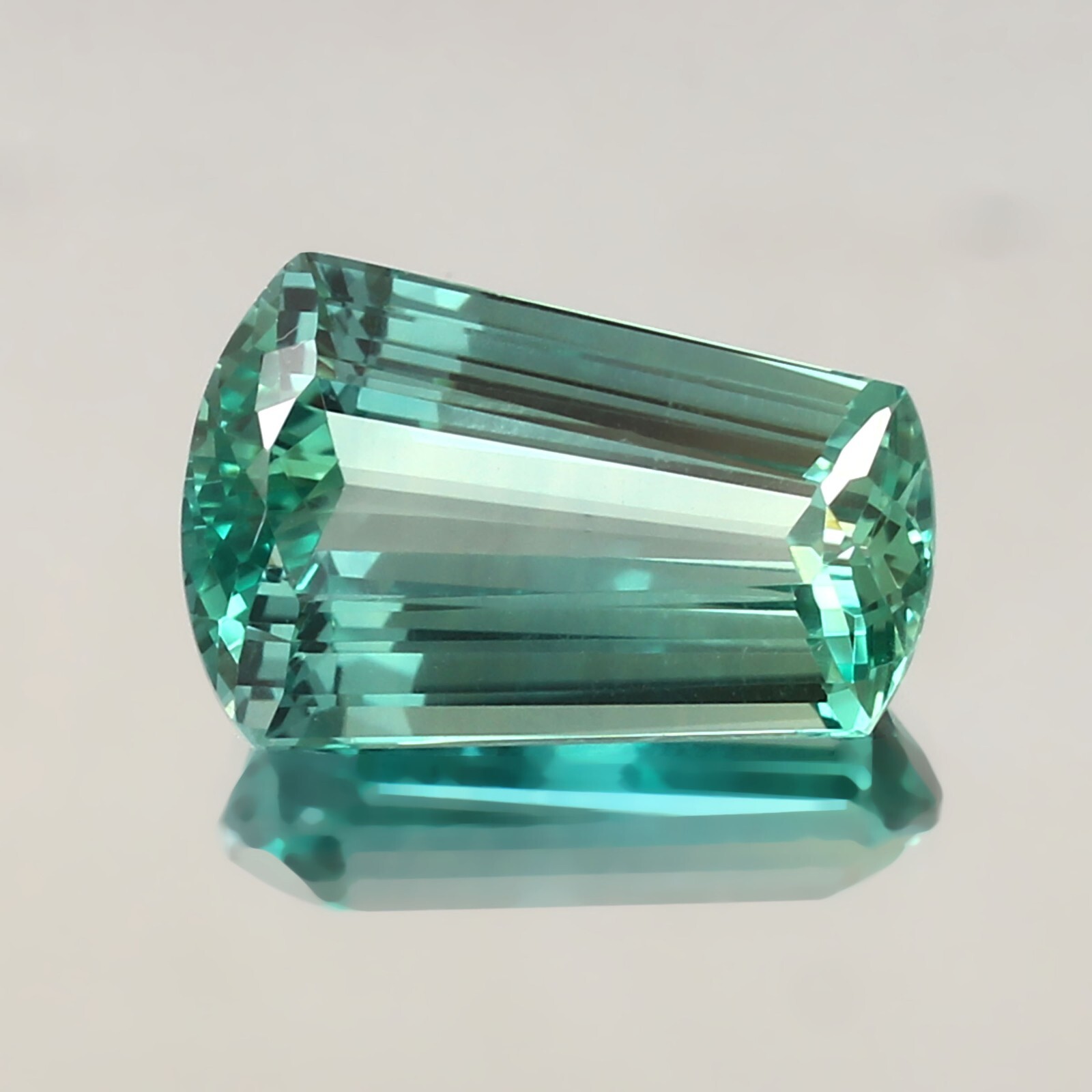 RARE !! SAPHIR BLEU VERT D'AUSTRALIE : 3.8 mm ★★ p500.129t