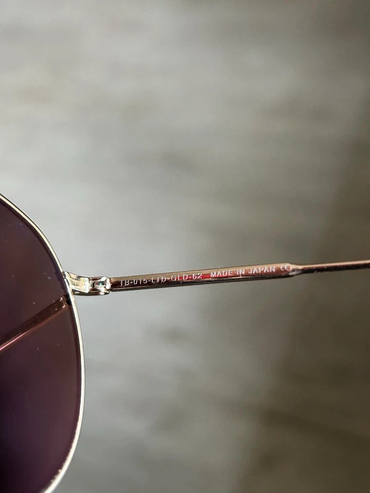 Gafas Thom Browne New York de metal dorado ovaladas doradas espejadas modelo TB 015 Ltd Foto 4 de 4