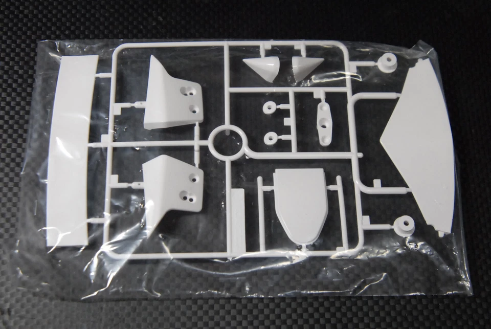 TAMIYA 1/10 MITSUBISHI LANCER EVOLUTION Ⅴ H-parts rear wing