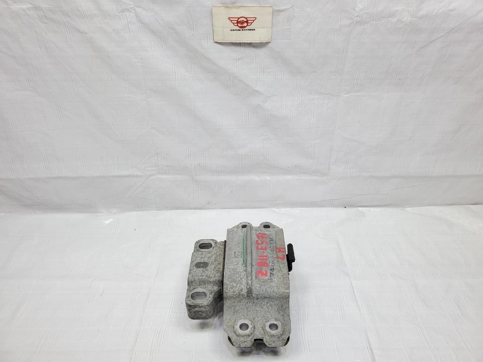 12-14 Volkswagen Beetle Engine Mount Front Left Driver Side OEM 1K0-199-555-CK Foto 4 de 4