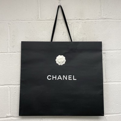 Chanel große Geschenktüte schwarz mit weißer Camilla Blume leer Papiertüte 19,5x22''PK