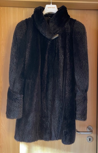 Pelzmantel echt Nutria Gr. 40/42