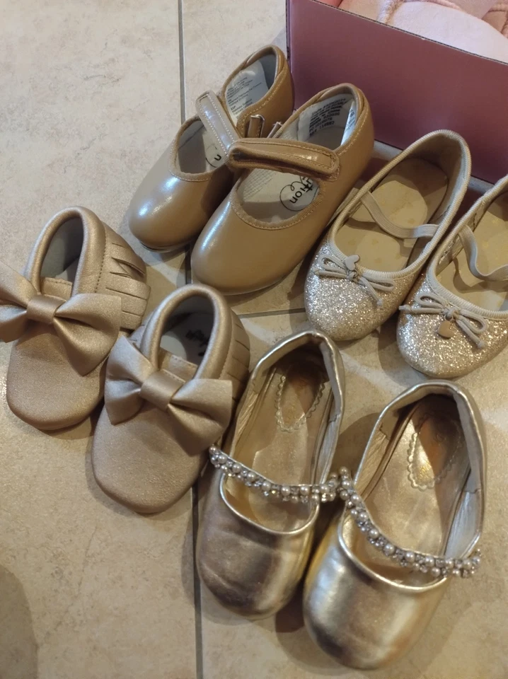 Lote de 5 zapatos para niñas pequeñas ¡en buen estado! ¡Varios tamaños! Foto 2 de 4