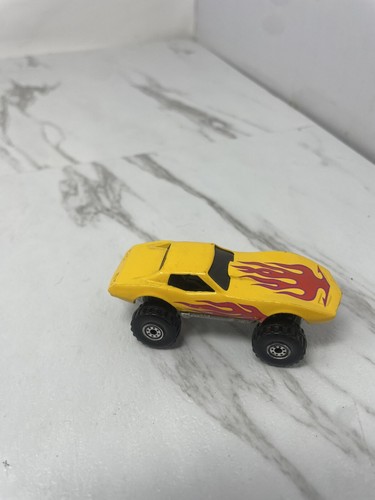 Vintage Hot Wheels 1975 Chevy Corvette Coupe Lifted 4X4 Monster Car - Picture 3 of 5