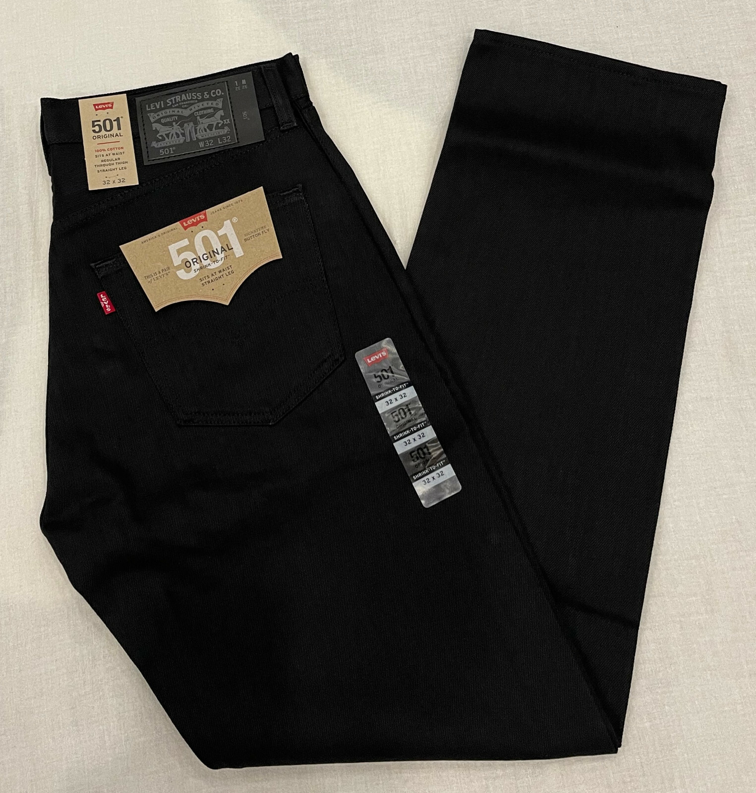 black levi jeans