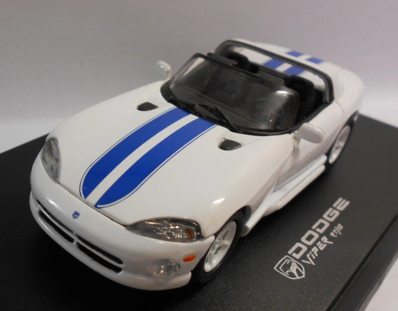 Eagle Race 1 43 Scale Diecast Model 620004 DODGE VIPER RT 10 1996