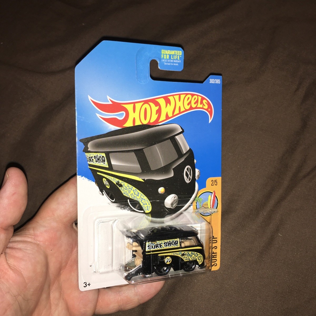 Hot Wheels Kool Kombi Volkswagen Surf`s Up Surf Shop Black 2