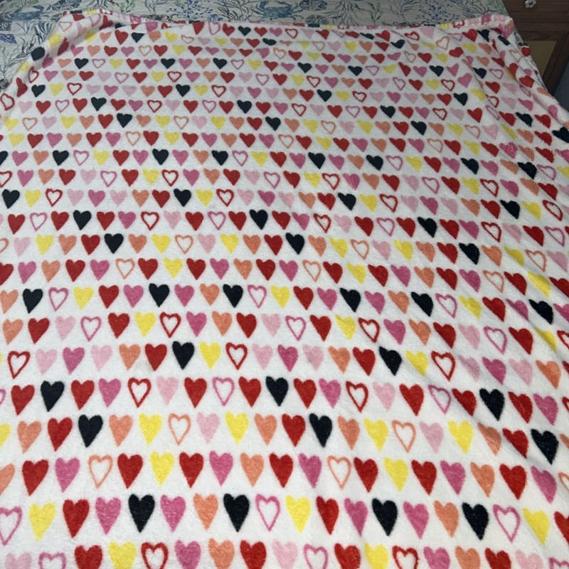 Room Essentials, Lots of Love, Hearts, Throw Blanket