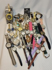 Gran LOTE de 52 relojes de pulsera mixtos como están sin probar lote de relojes a granel Waltham Timex
