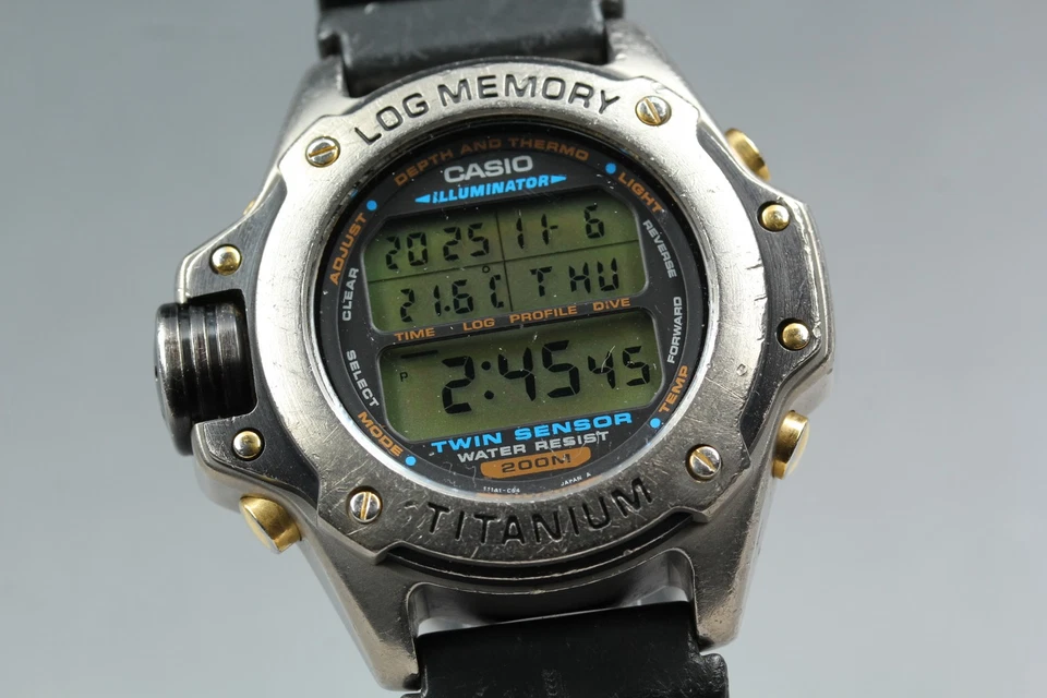 Reloj de cuarzo vintage años 90 CASIO Titanium Diver DEP-700 Module 1473 45 mm para hombre Foto 2 de 4