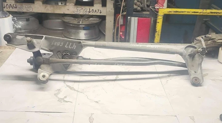 Dodge Intrepid 1998-2004 limpiaparabrisas delantero motor y montaje de acoplamiento OEM Foto 4 de 4