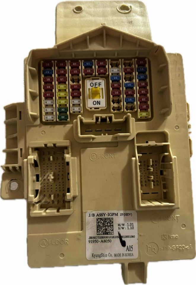 Fuse relay box Kia Optima Hybrid 2015-2020 - Image 2 of 2