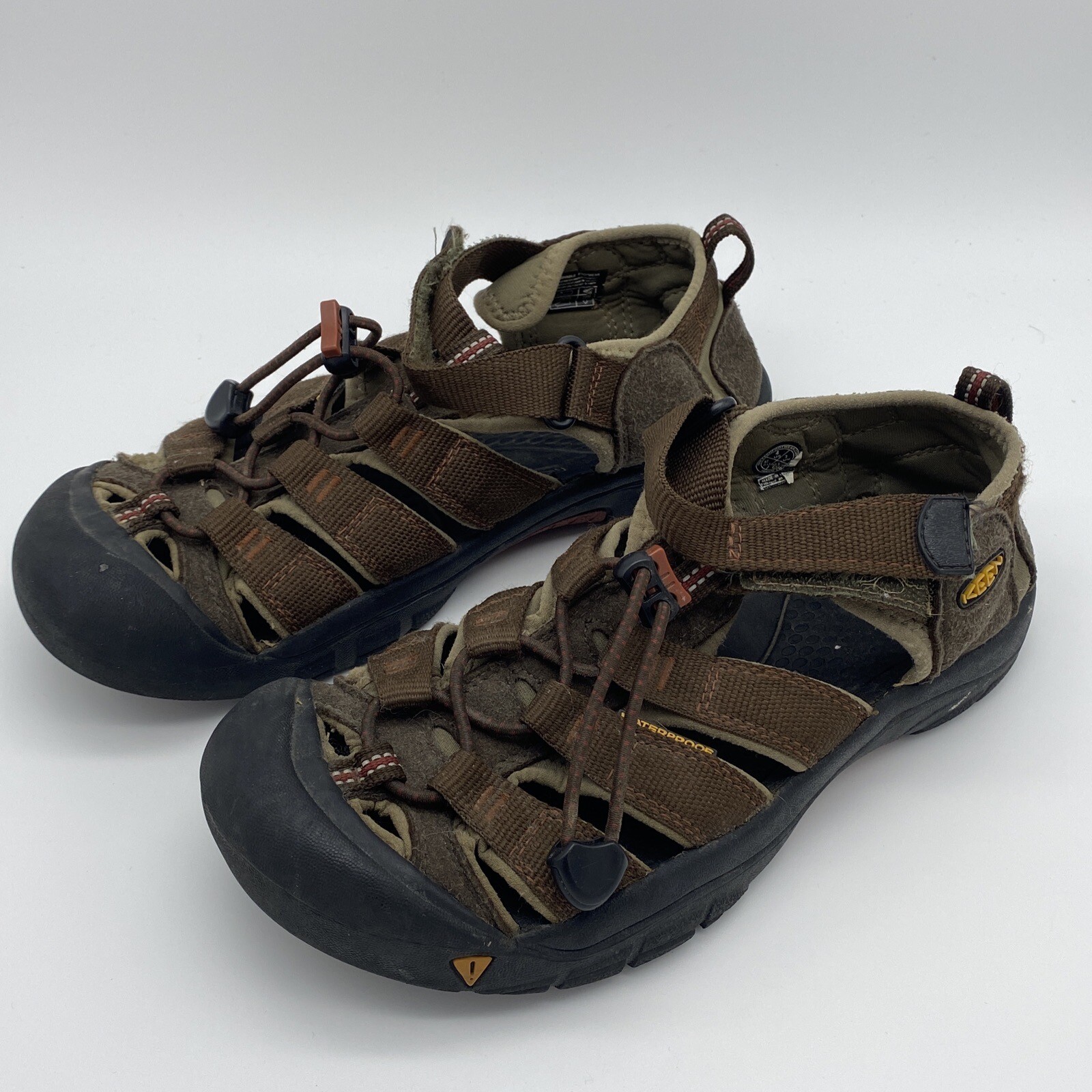 Sandali ibridi impermeabili KEEN unisex per bambini grandi taglia US 4 Newport H2 marroni arancioni