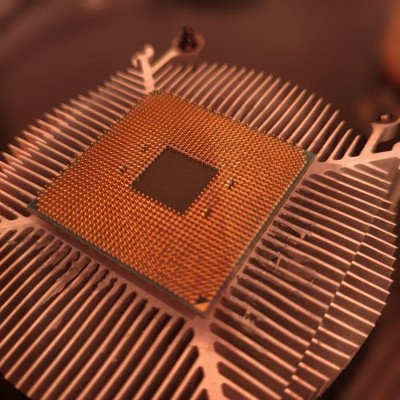 AMD Ryzen 7 2700 CPU mit Kühlkörper Square Multi-Pin Prozessor für PC