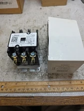 NEW Lennox 95M57 Hartland 100438-03 HCC3XQ01CY106 Definite Purpose Contactor 35A
