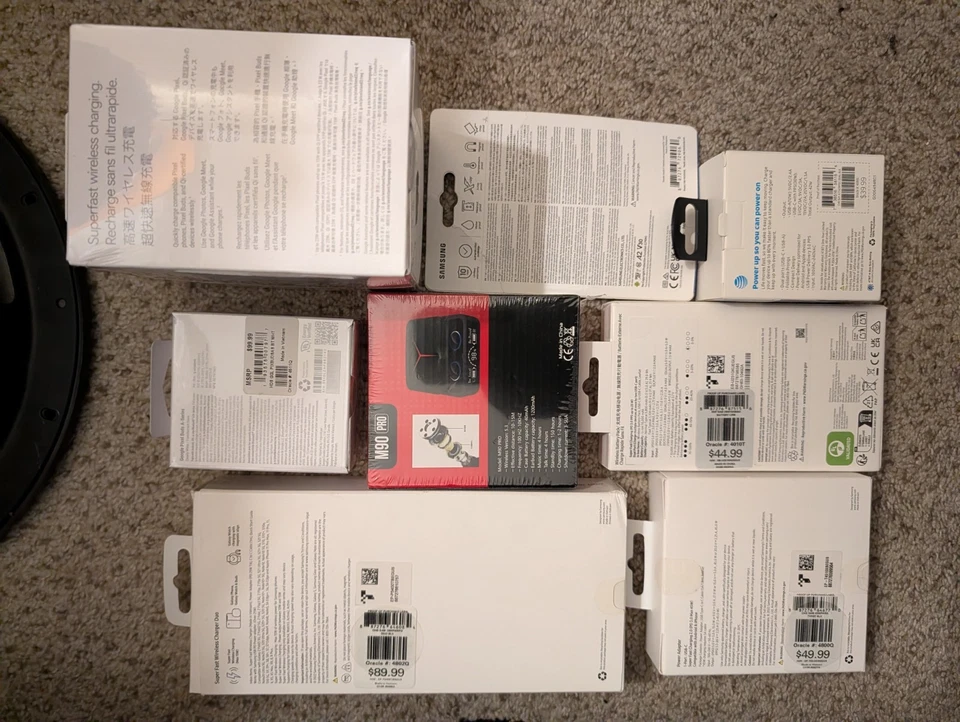 Samsung Tarjeta SD Banco de alimentación Cargador inalámbrico Soporte de píxeles Todo está nuevo Foto 2 de 2