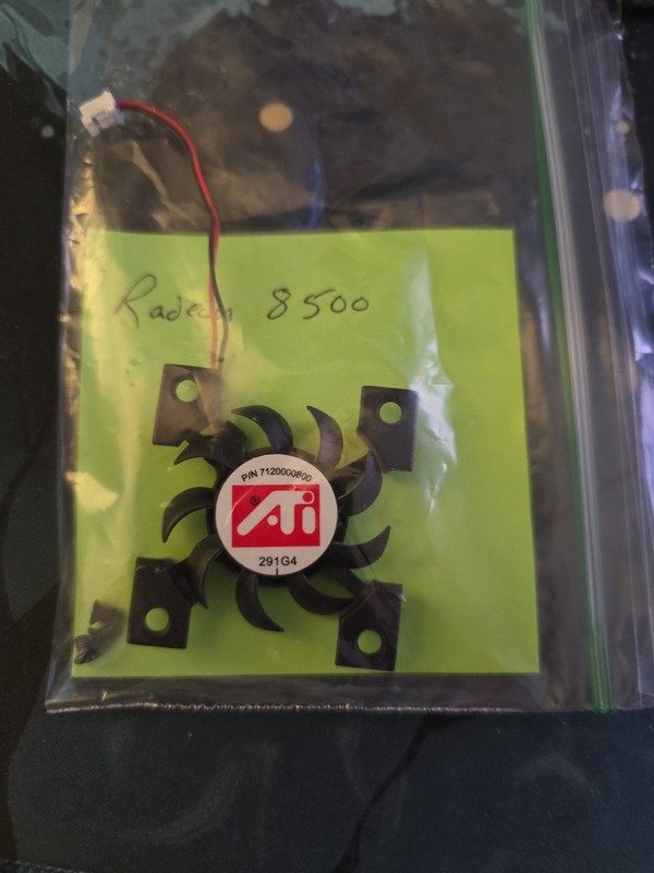 ATI Radeon 8500 Fan 291G4 P/N 7120000800