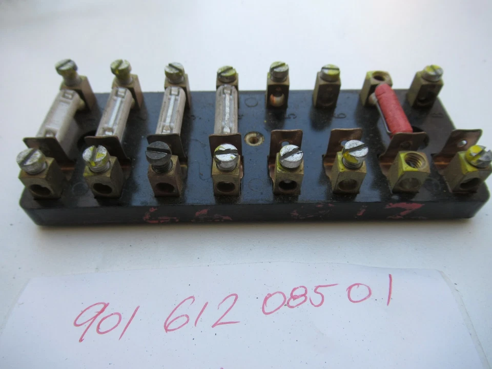 Porsche 911 (1969) Fuse Block (Lower) (8 Position)  90161208501   #2 - Image 3 of 4