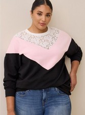 Torrid RELAXED FIT SUPER SOFT FLEECE CHEVRON COLORBLOCK SWEATSHIRT LACE