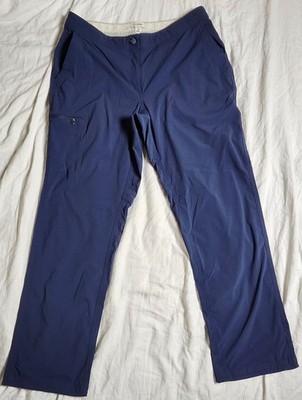 L.L. Bean Women's Water Repellent Comfort Pants Mid Rise Straight Leg Size 10