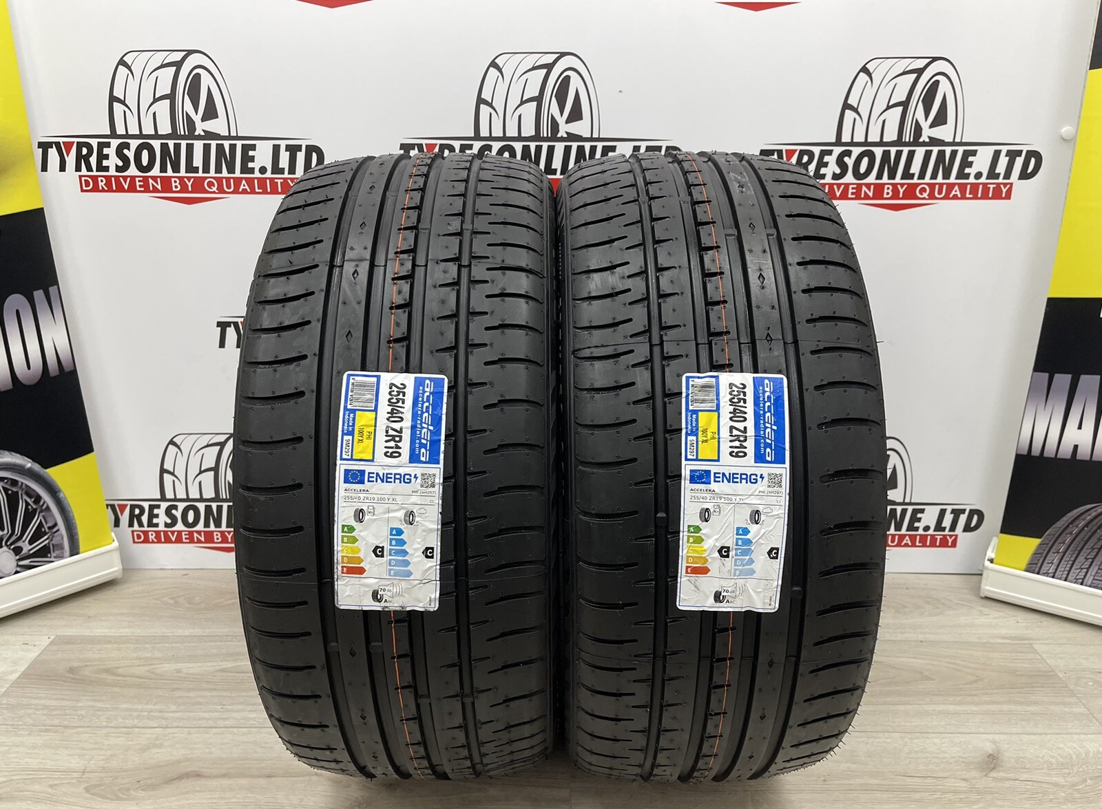2 X 255 40 19 ACCELERA PHI-100Y XL 255/40ZR19 NUEVO 2554019